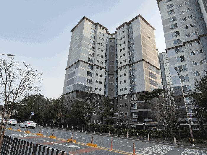 본건 103동 전경
