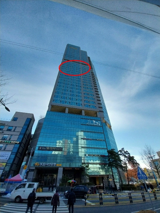 북서측에서 촬영