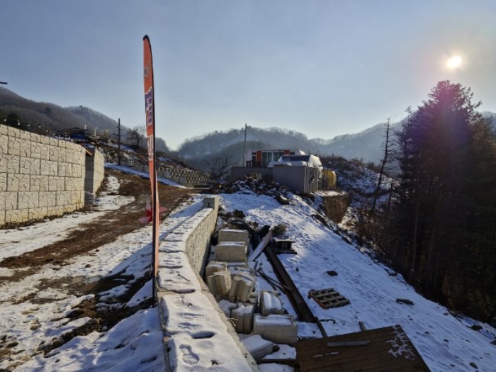 목록 1, 18. 19. 20. 21. 22. 23. 24. 26.(북쪽에서 남쪽으로 바라본 모습)
