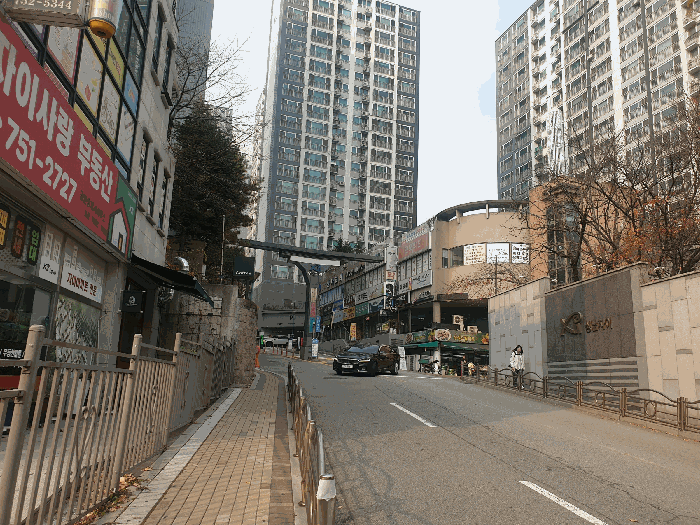 단지 입구