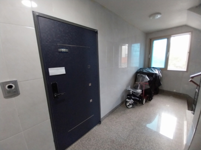목록3 203호 입구