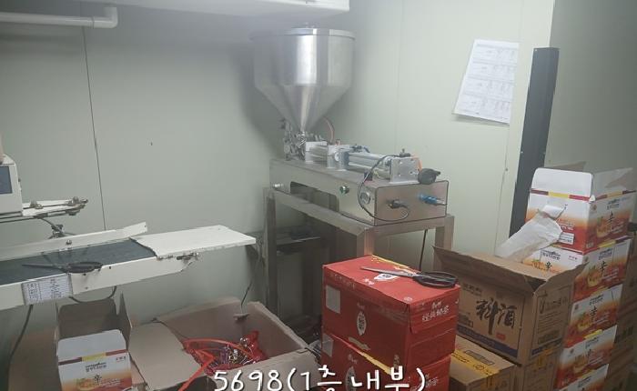 본건 1층 내부(기계기구 보관 창고)