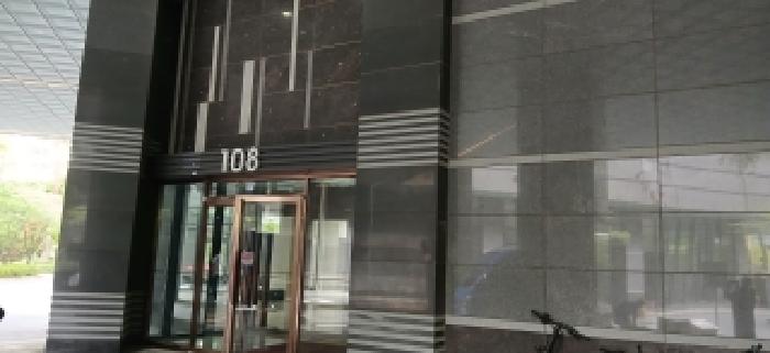 108동 출입구