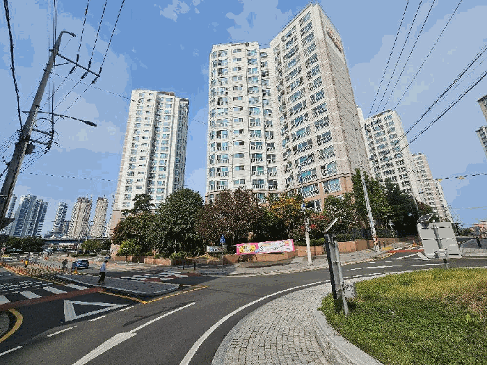 본건 아파트 전