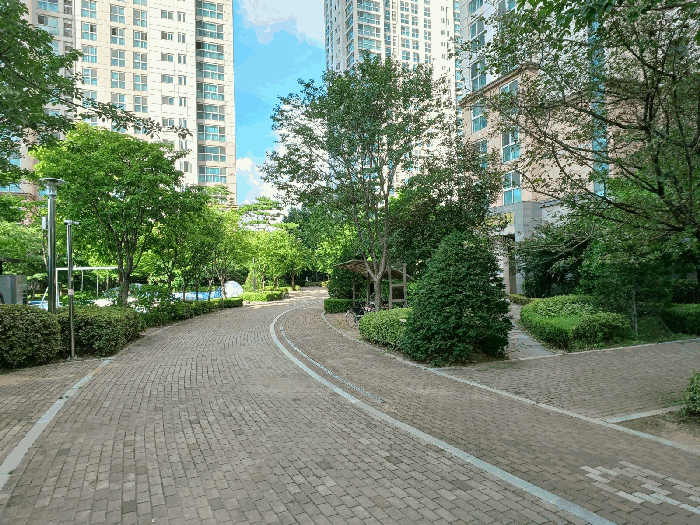 본건 주변 산책로