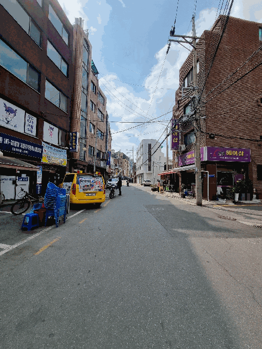 주변환경(본건 동측으로 촬영)