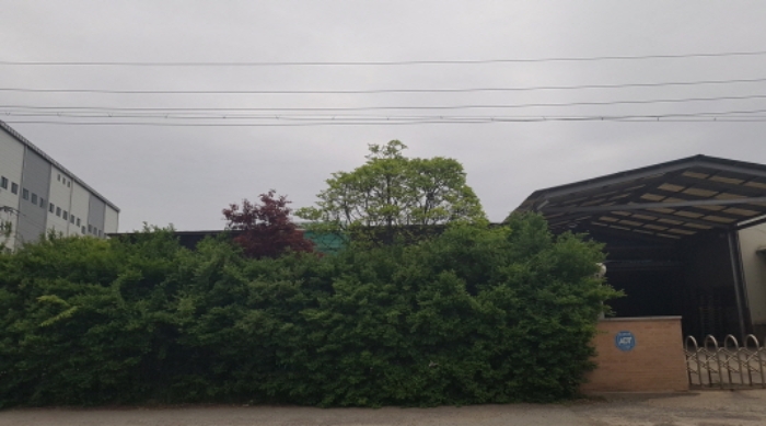 * 본건 목적물들 전면 좌측 전경