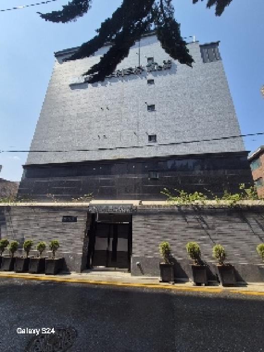 본전 전경
