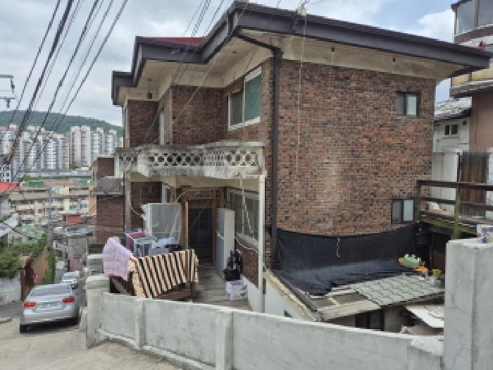 건물 전경
