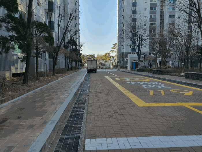 단 지 내 부