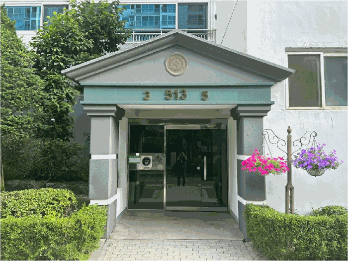 1층 출입구