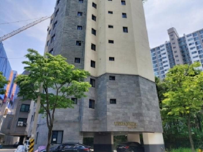 건물 전체 전경
