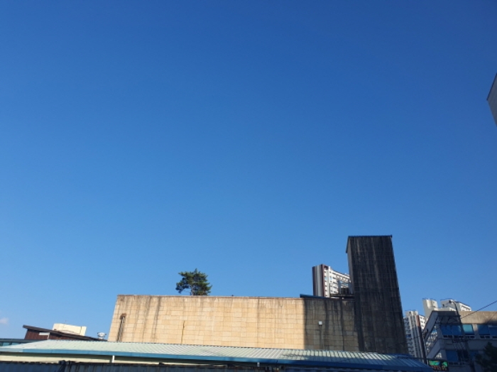 목록2. 원경(옥상 부분)