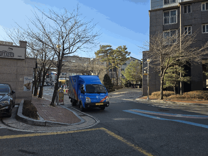 아파트 출입구