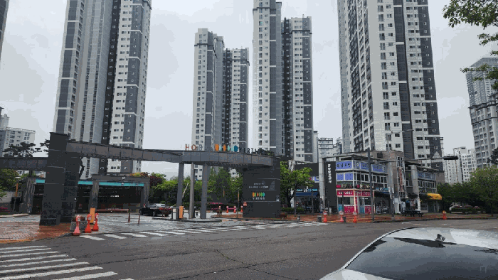 입구전경

