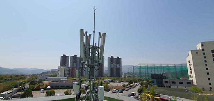 옥상 통신사 기지국
