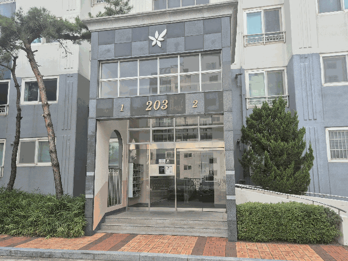 본건 공동출입구