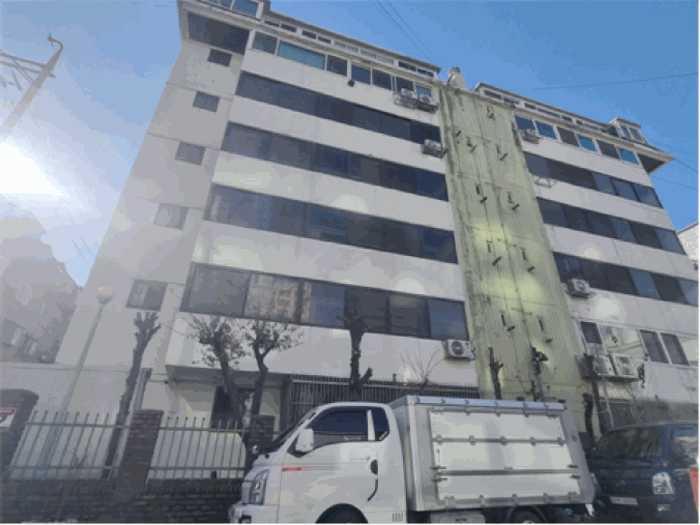 [ 본건 전경 ]