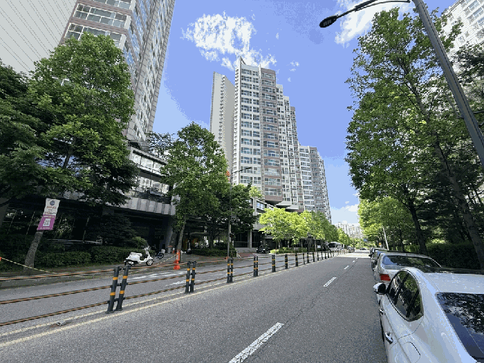 동측 접면도로 현황 (동측에서 촬영)