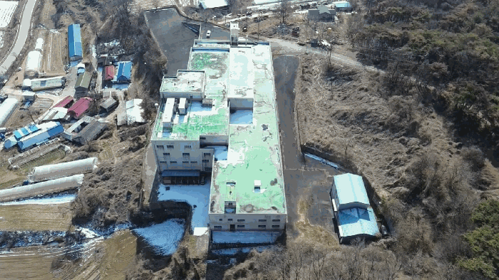 본건 (북측에서 촬영)