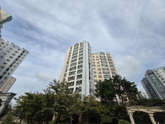201동 전경