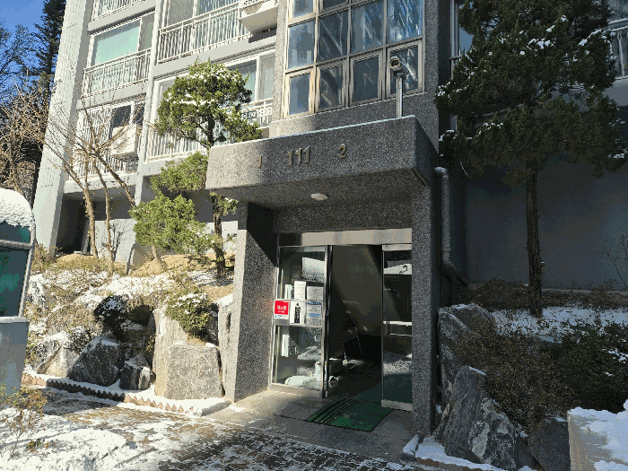 본건 1층 출입구