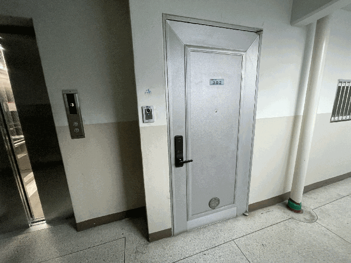 본건 현관전경