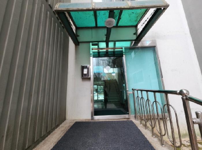 공동출입구